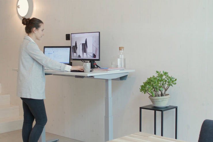 SPECIAL OFFER: WO Desk smart – elektrisch höhenverstellbar (weiss)